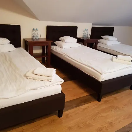 Dworek Saski Herberg *