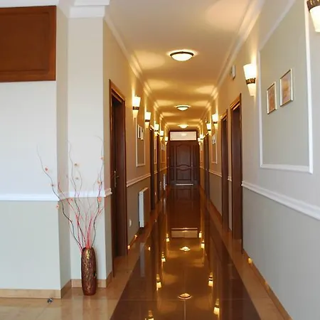 Han/Misafirhane Dworek Saski *