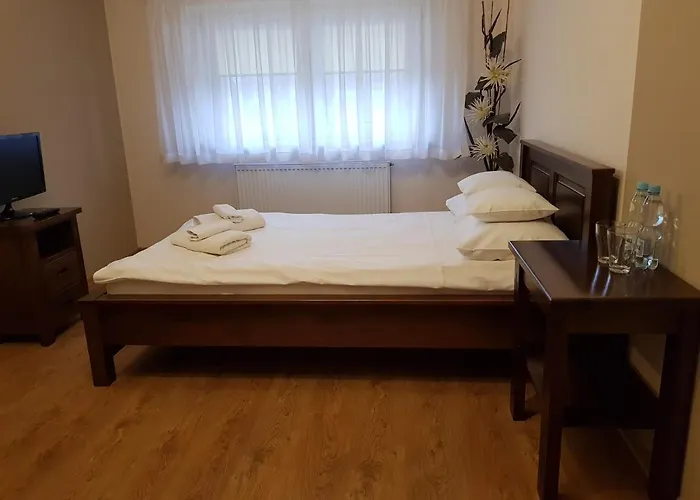 Dworek Saski Радом